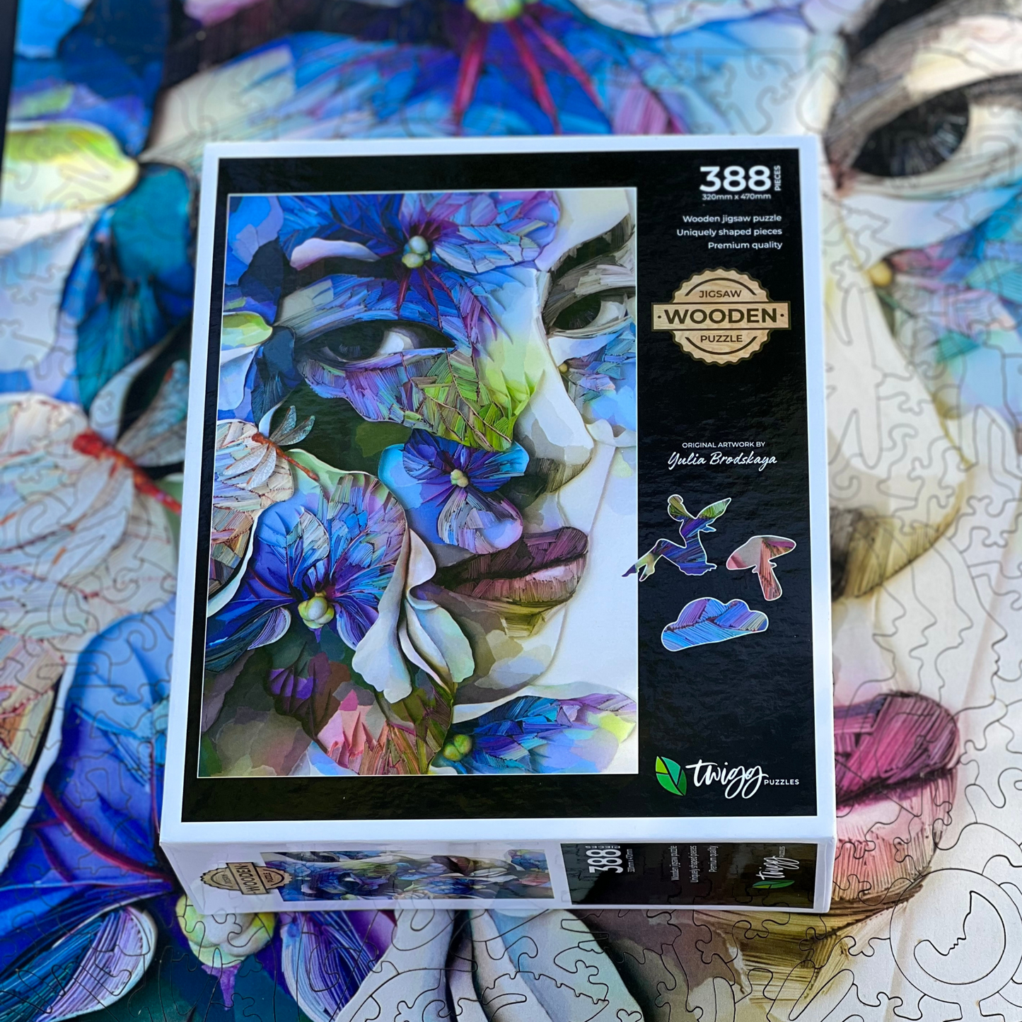388 pieces - A Special Girl - Original Artwork