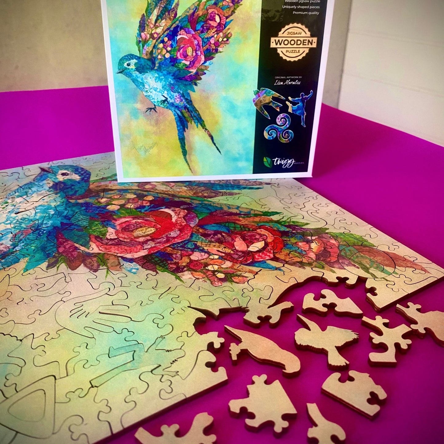 Wooden Jigsaw puzzle - 315 pieces - Botanical Swallow - artist artwork