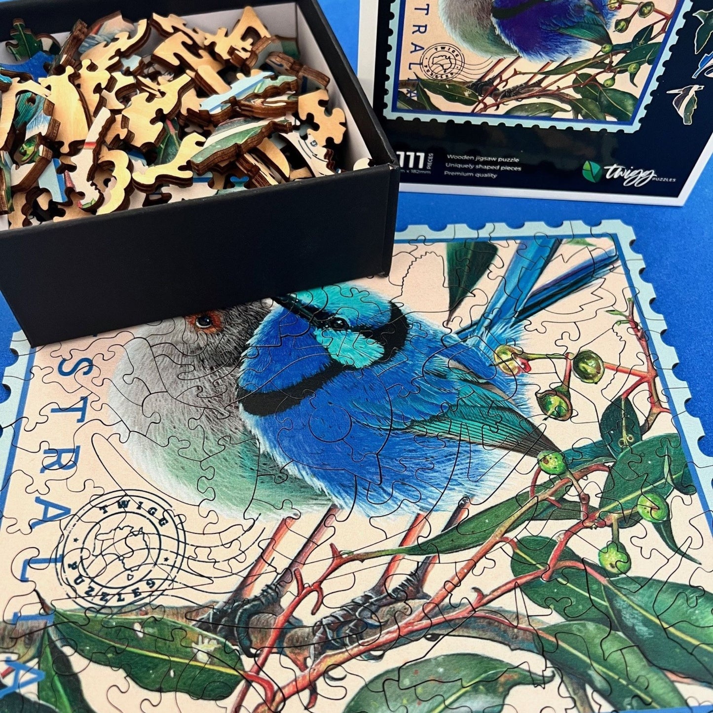 Splendid Couple puzzle with Christmas Tin of Biscuits