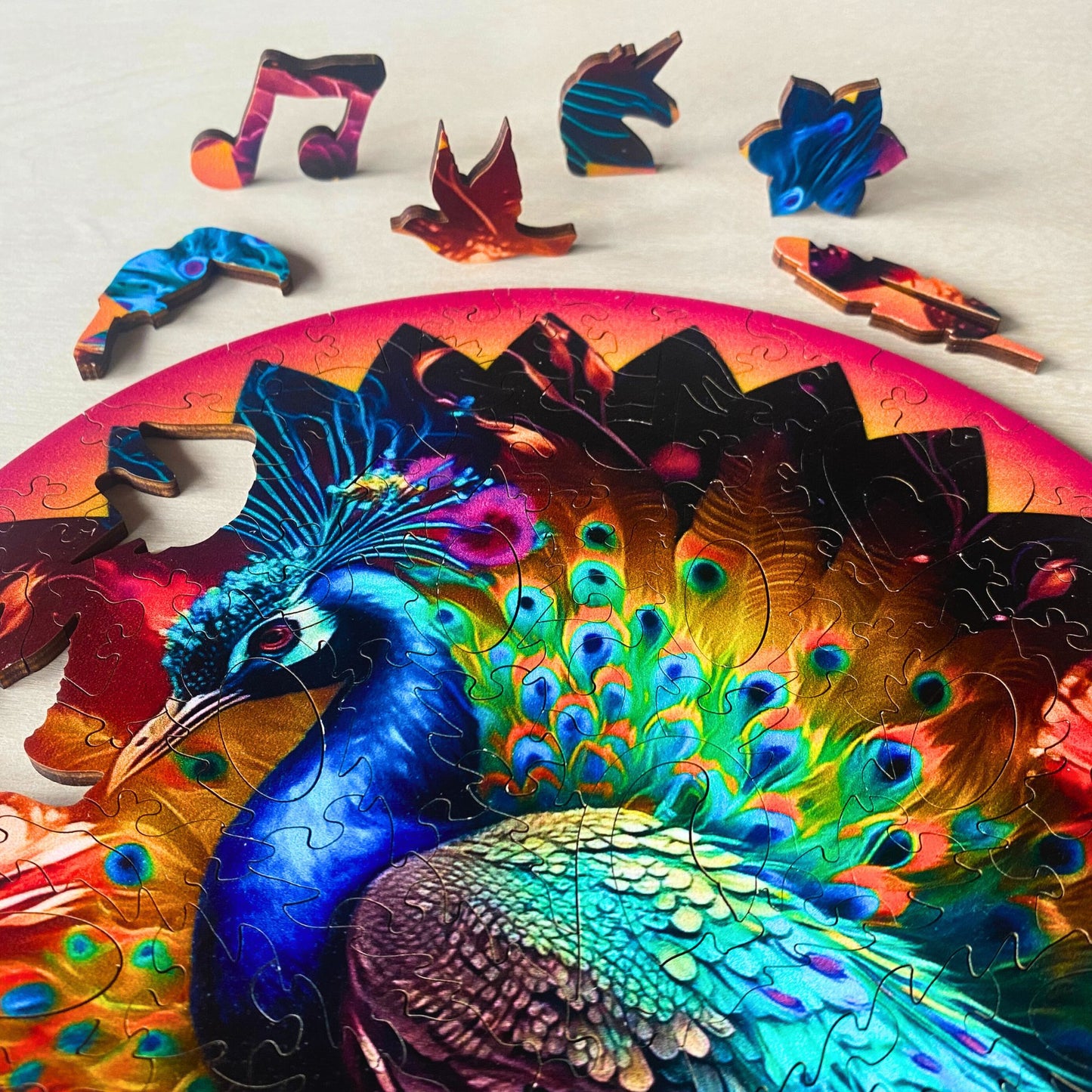 118 pieces - Penelope Peacock
