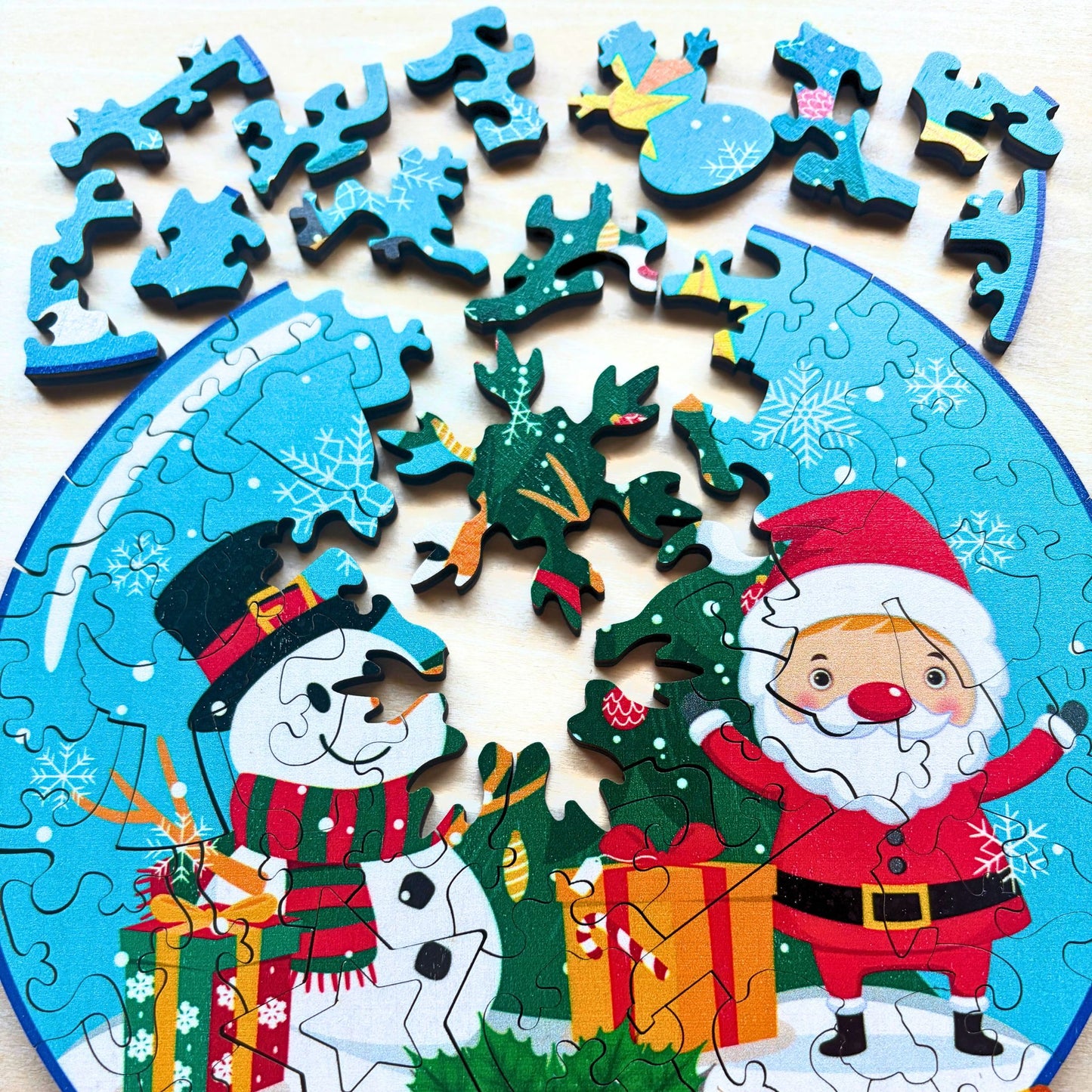 Christmas Snowglobe with a FREE wooden Christmas Decoration